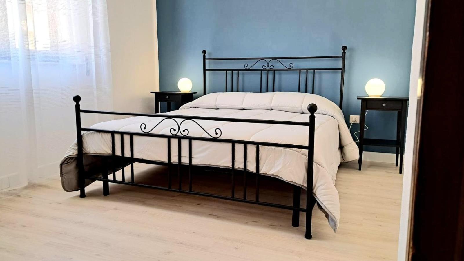 Anninnia Guest House B&B - Ghiiarza Ghilarza Eksteriør bilde